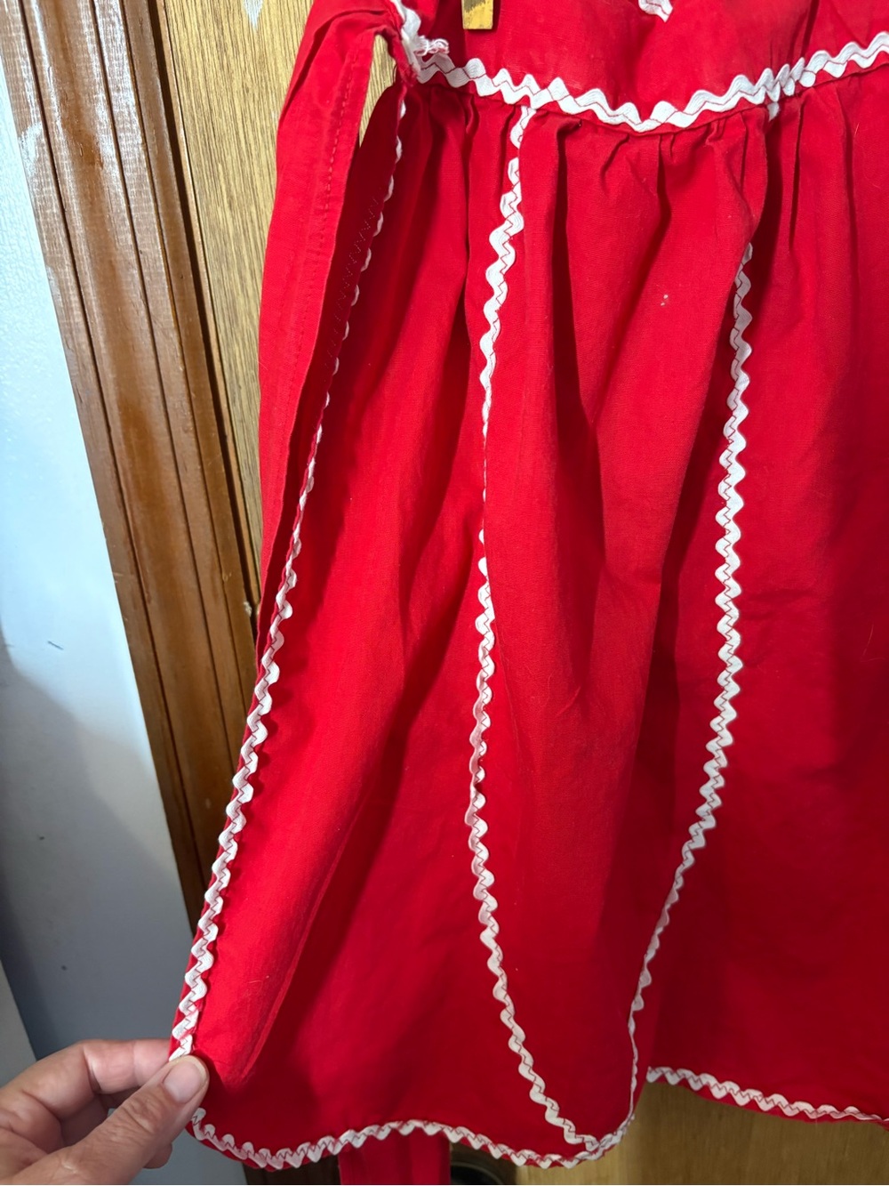 Red Kitchen Apron with White Trim - Picture 3 of 4